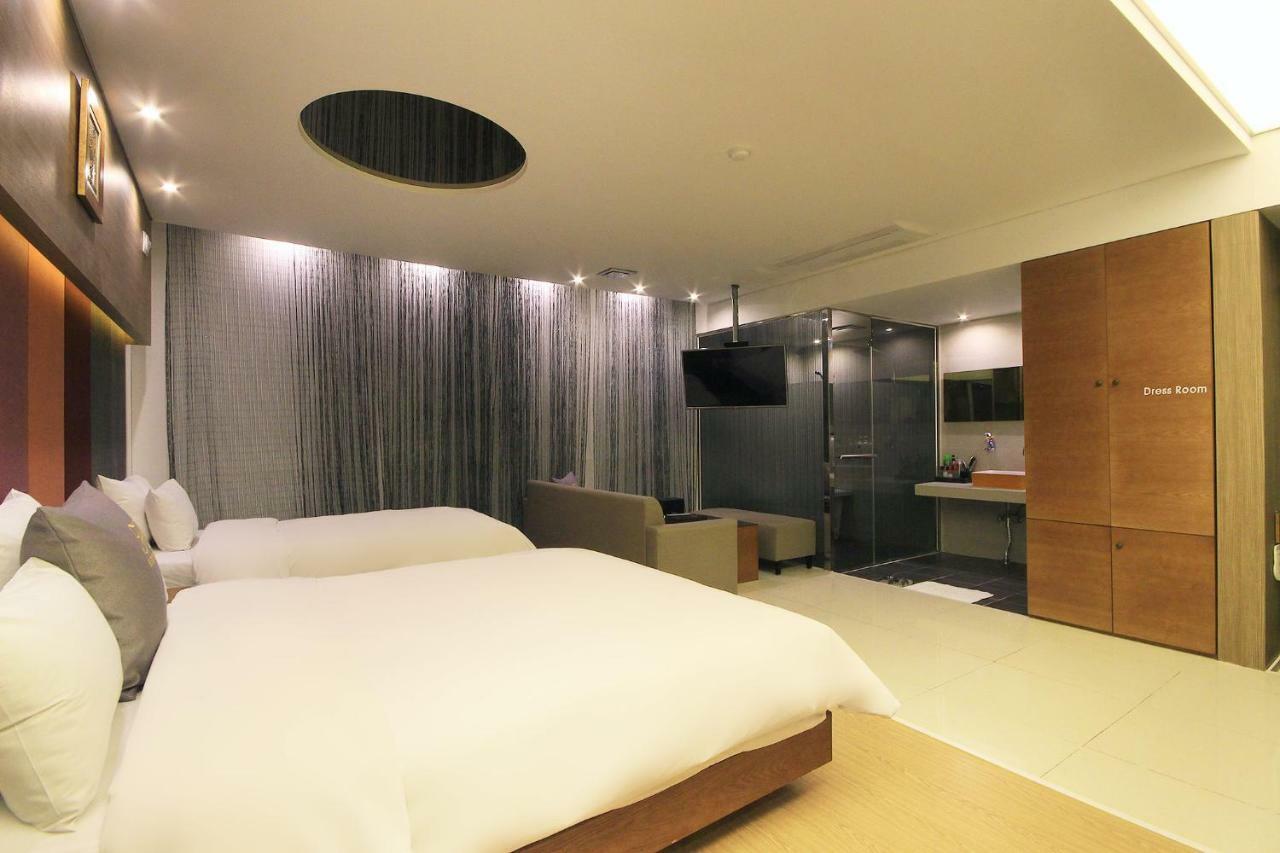 H Drive Hotel Iksan Zewnętrze zdjęcie
