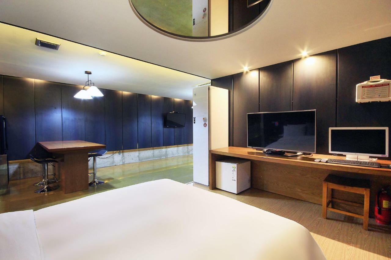 H Drive Hotel Iksan Zewnętrze zdjęcie